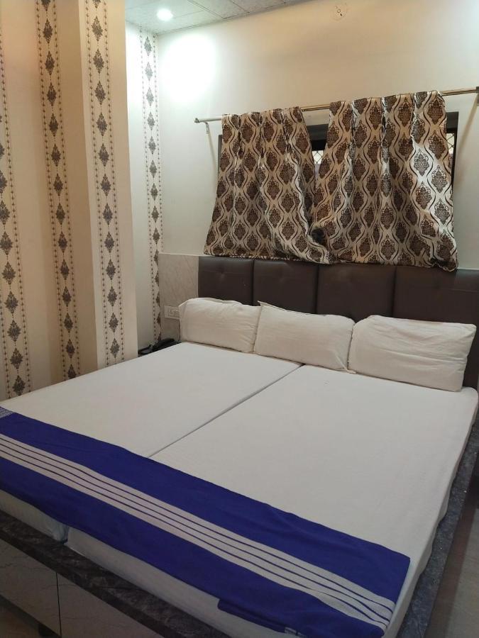 Hotel Gateway Kailash Varanasi Exterior photo