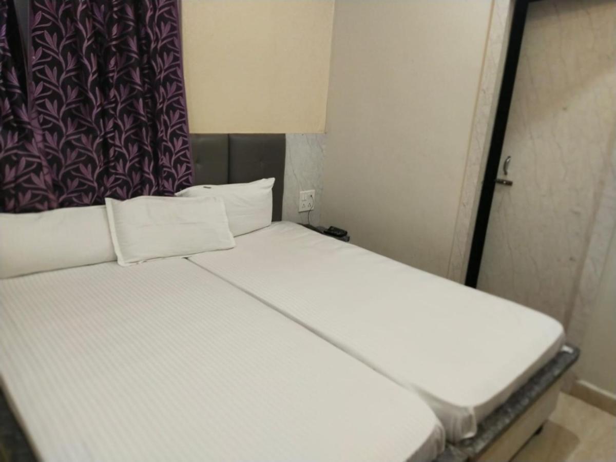 Hotel Gateway Kailash Varanasi Exterior photo