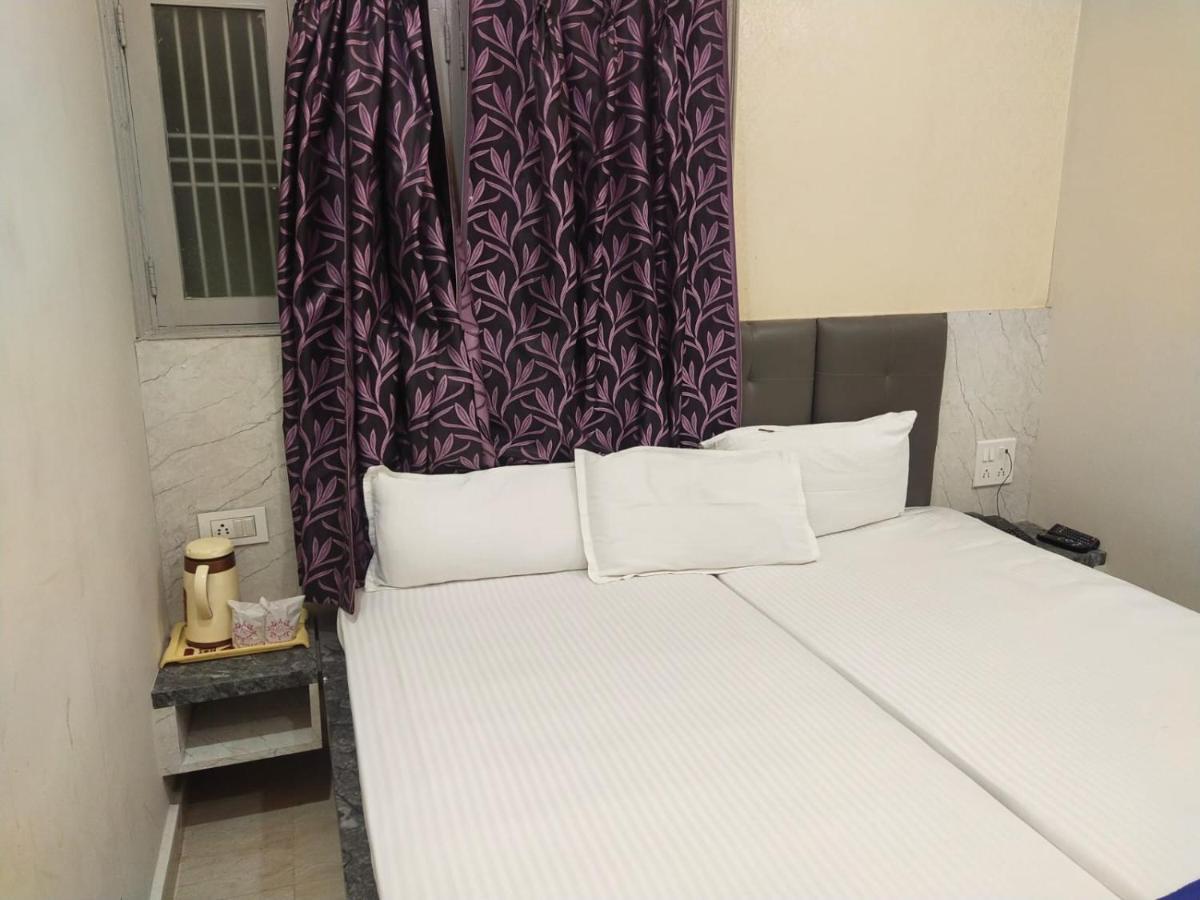 Hotel Gateway Kailash Varanasi Exterior photo