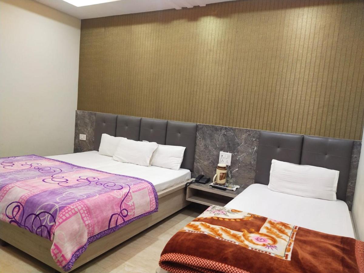 Hotel Gateway Kailash Varanasi Exterior photo